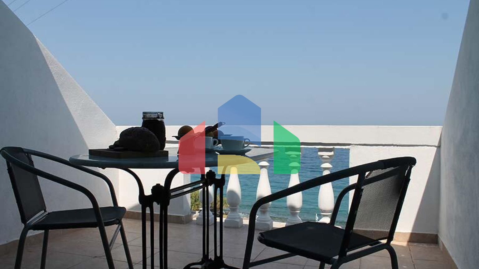 Продаж - Готель 480 m² на островах