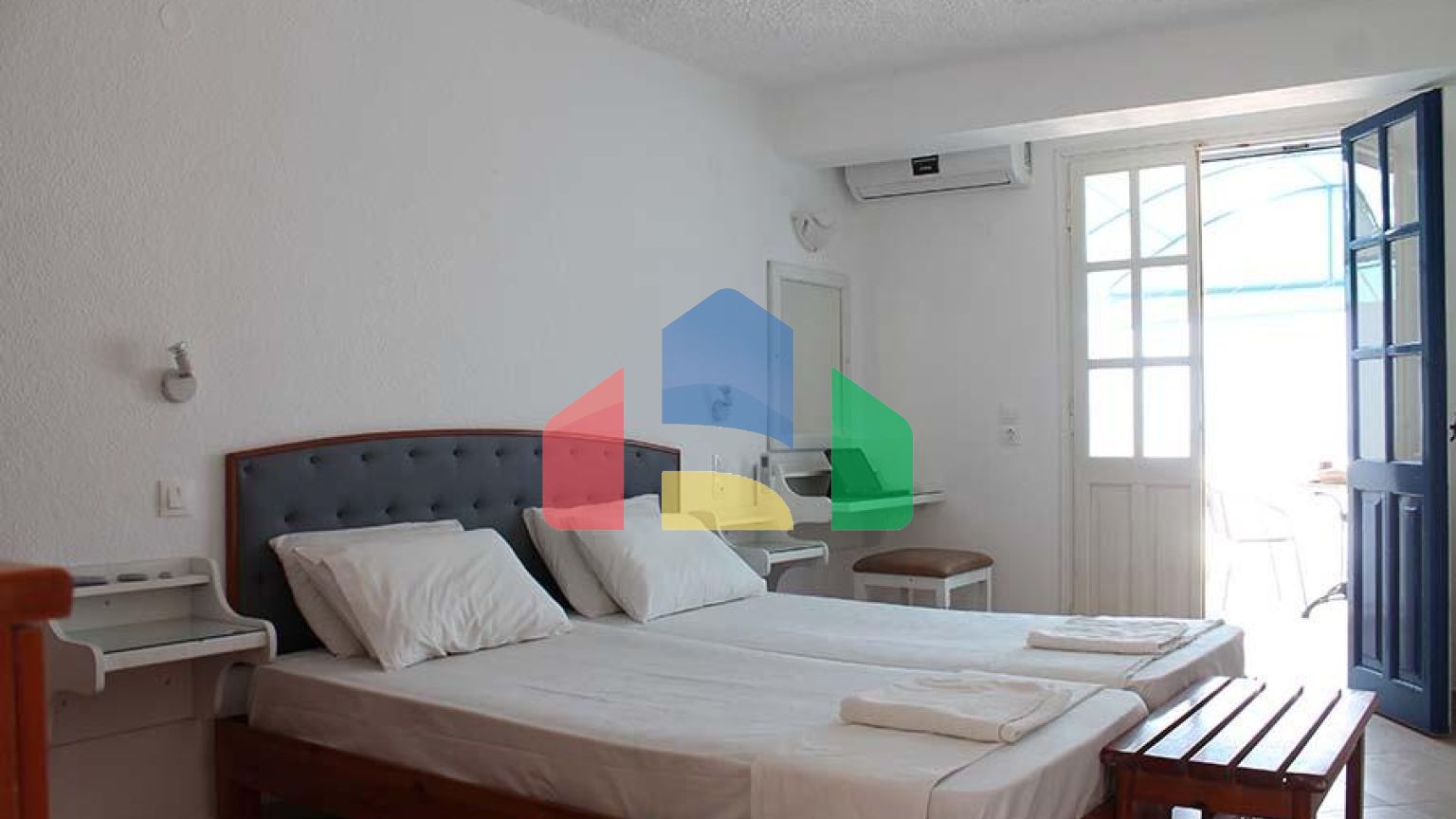 Продаж - Готель 480 m² на островах