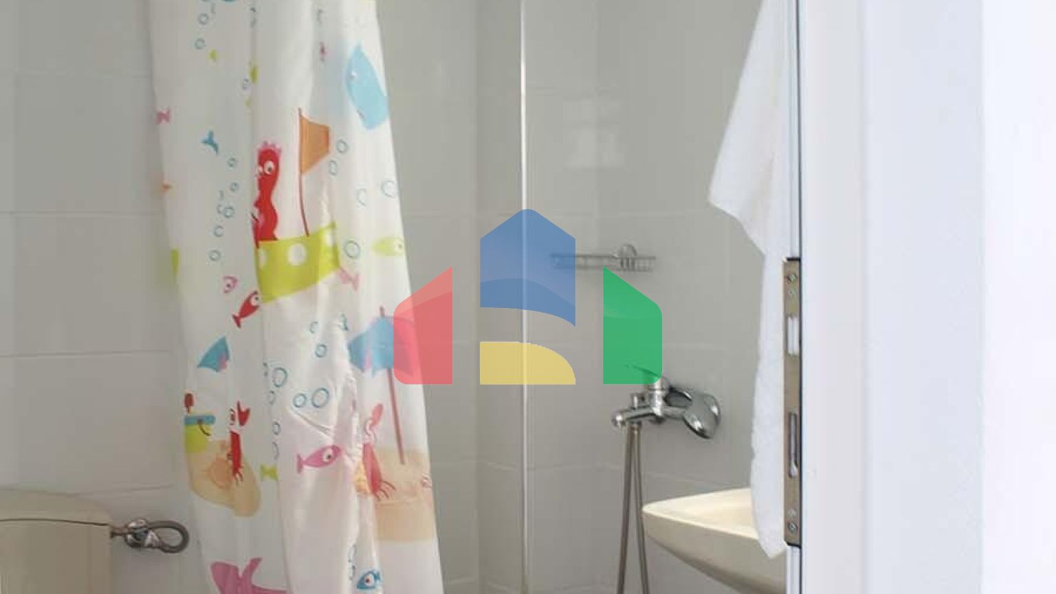 Продаж - Готель 480 m² на островах