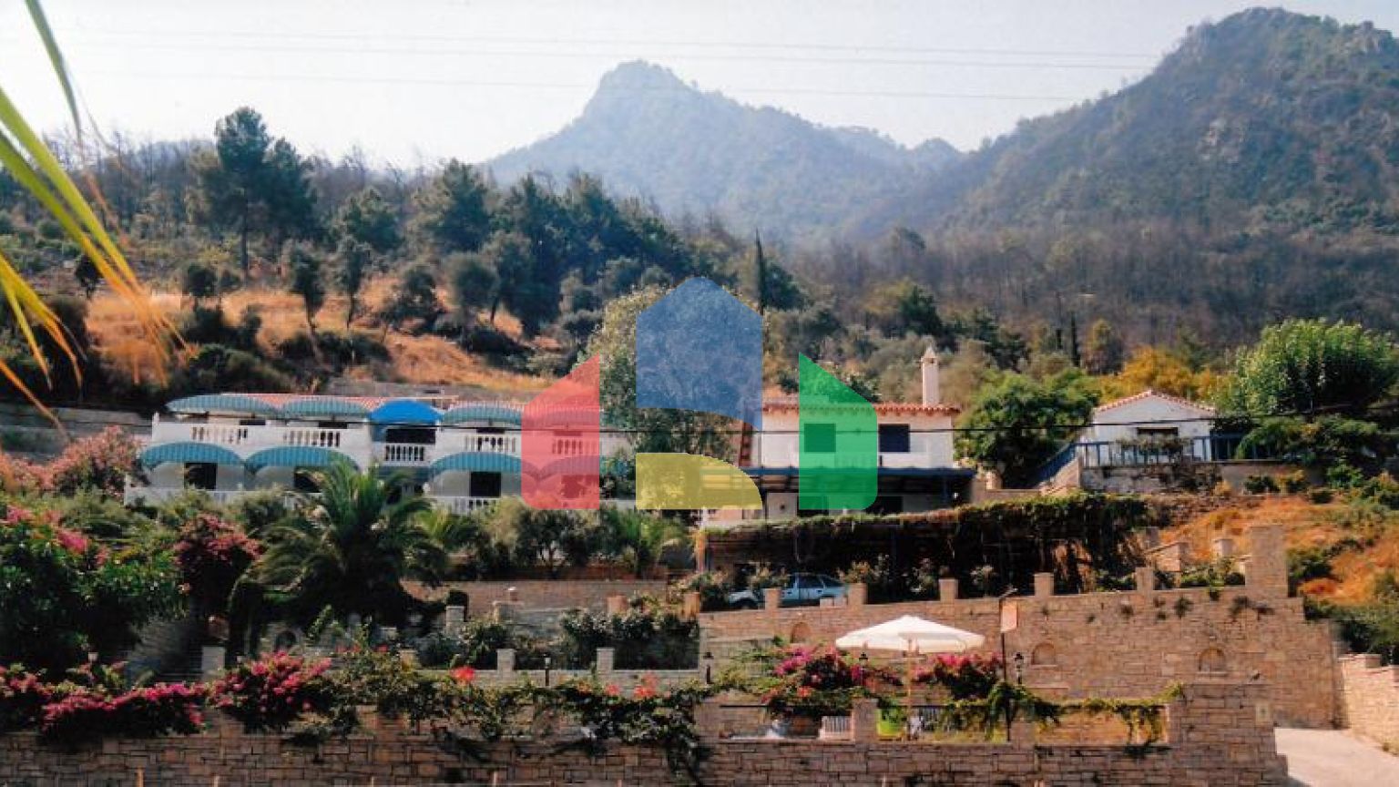 Продаж - Готель 480 m² на островах