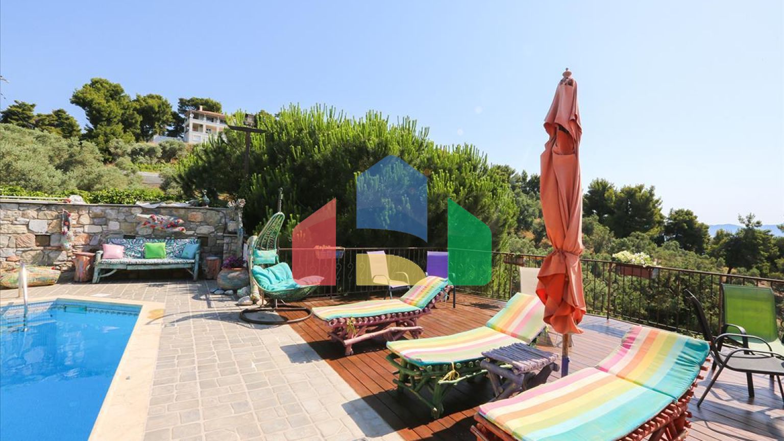 Продажа - Вилла 640 m² Спорады