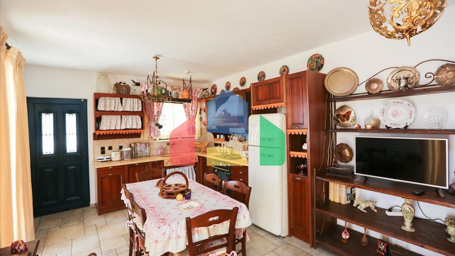 Продажа - Вилла 640 m² Спорады