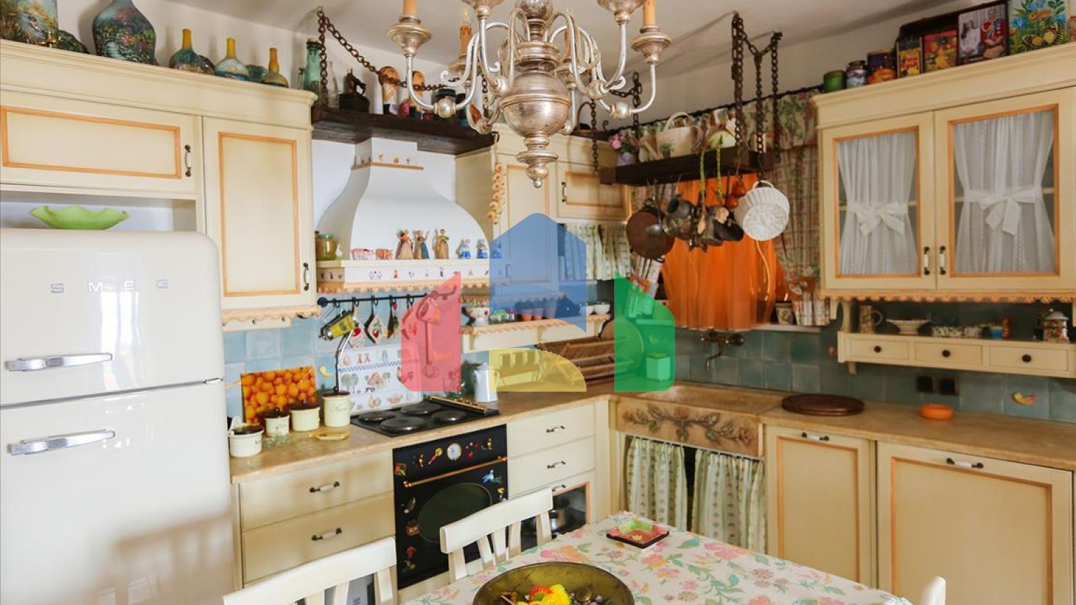 Продажа - Вилла 640 m² Спорады