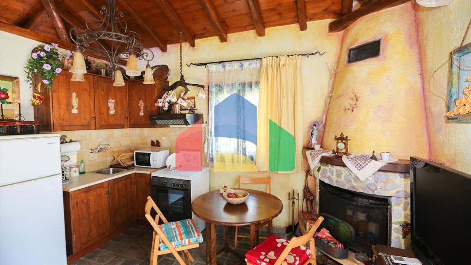 Продажа - Вилла 640 m² Спорады