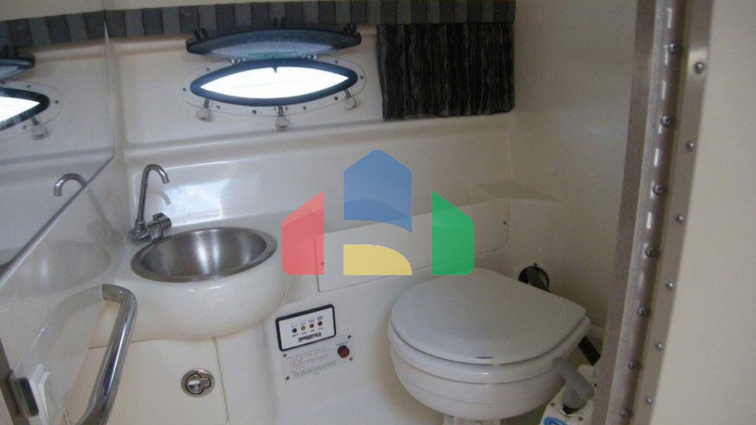 Продажа - Вилла 640 m² Спорады