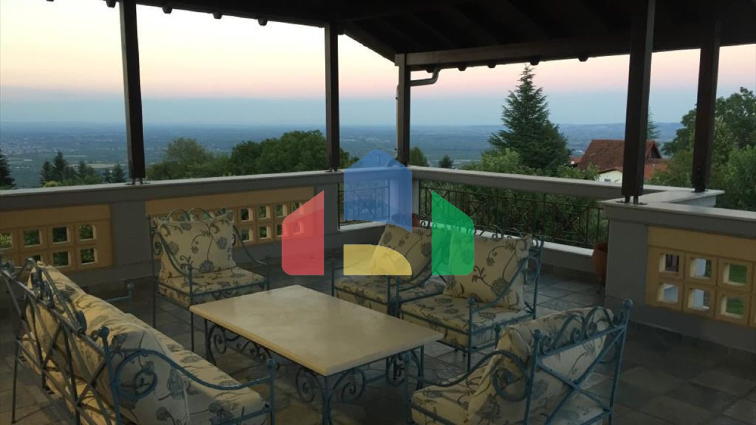 Продаж - Котедж 310 m² Північна Греція