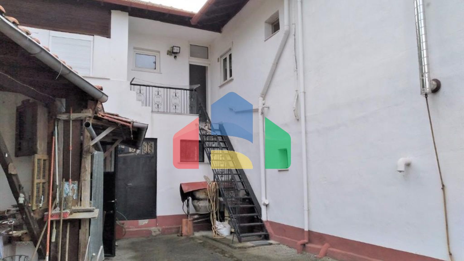 Продаж - Котедж 295 m² Північна Греція