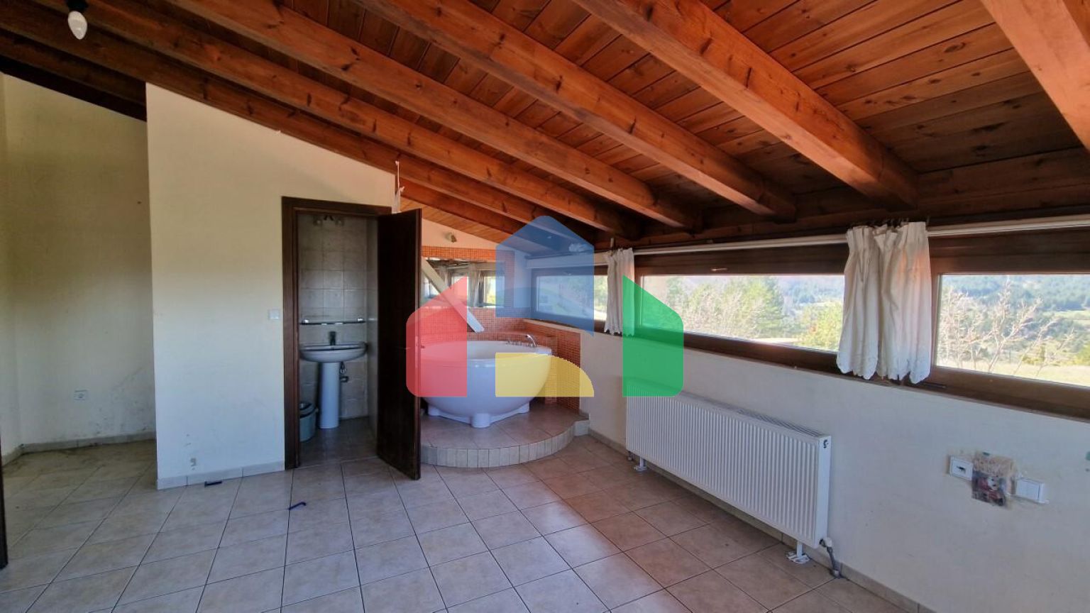 Продаж - Готель 3219 m² Північна Греція