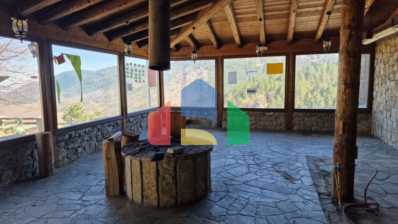 Продаж - Готель 3219 m² Північна Греція