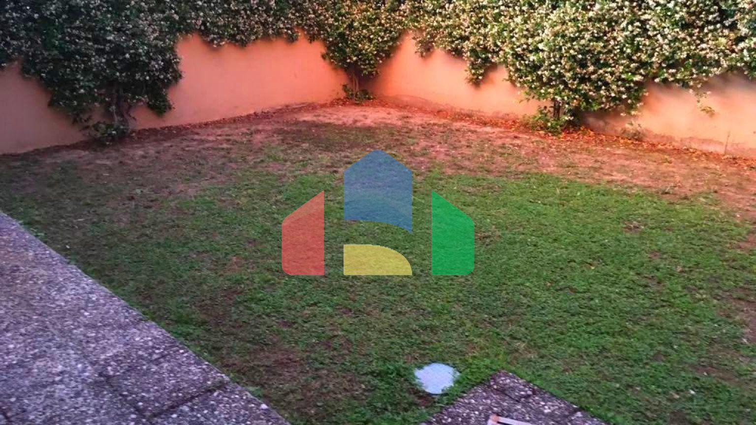 Продаж - Котедж 350 m² Північна Греція