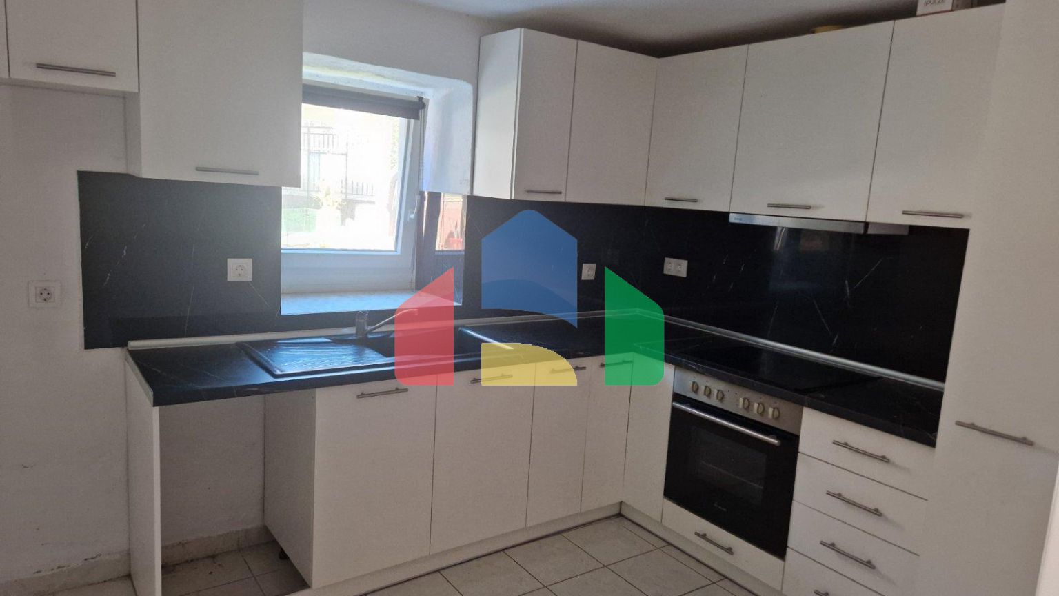 Продажа - Здание 168 m² Северная Греция