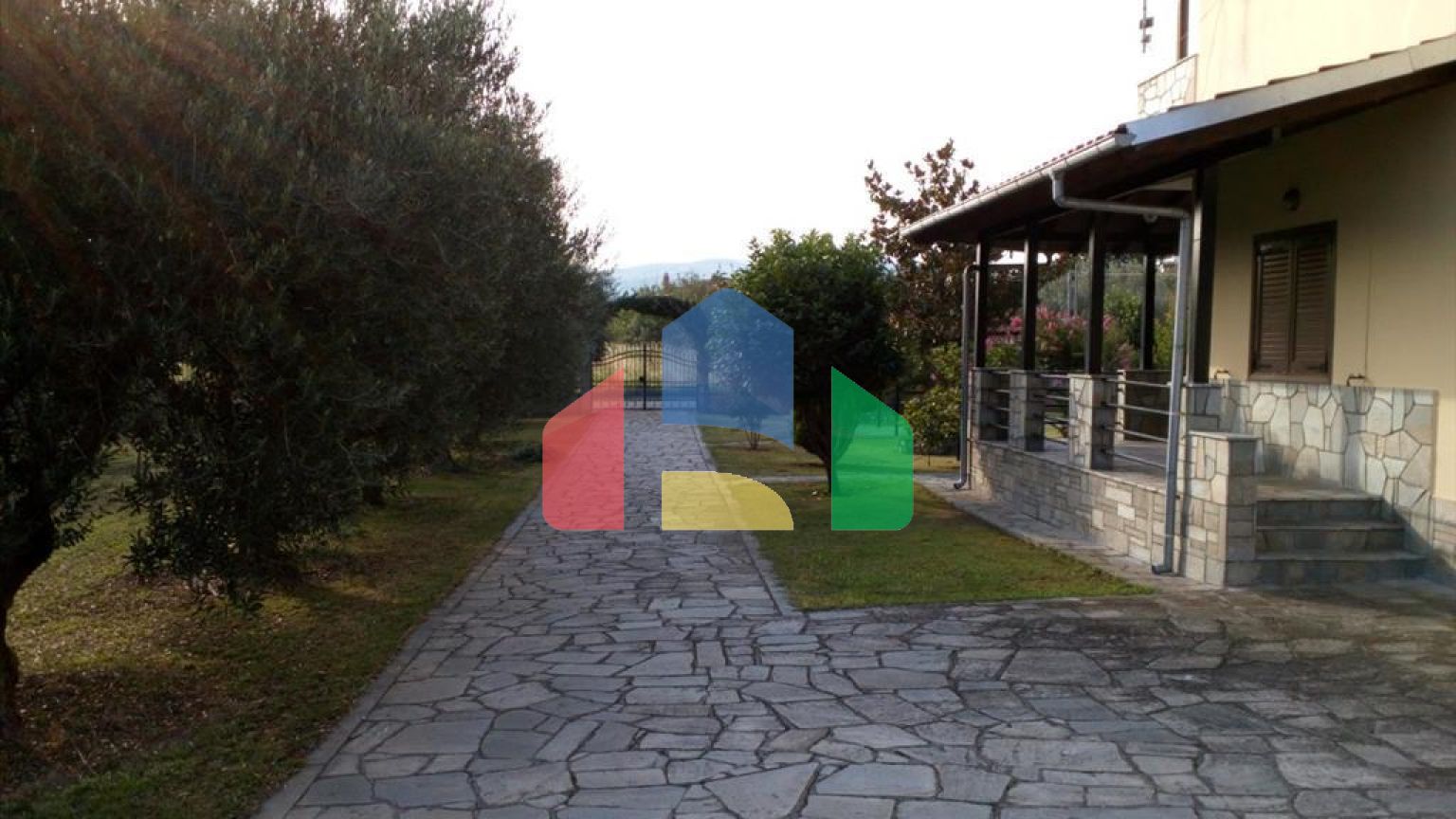 Продажа - Коттедж 169 m² Северная Греция