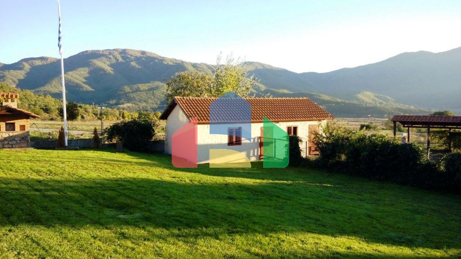 Продаж - Котедж 120 m² Північна Греція