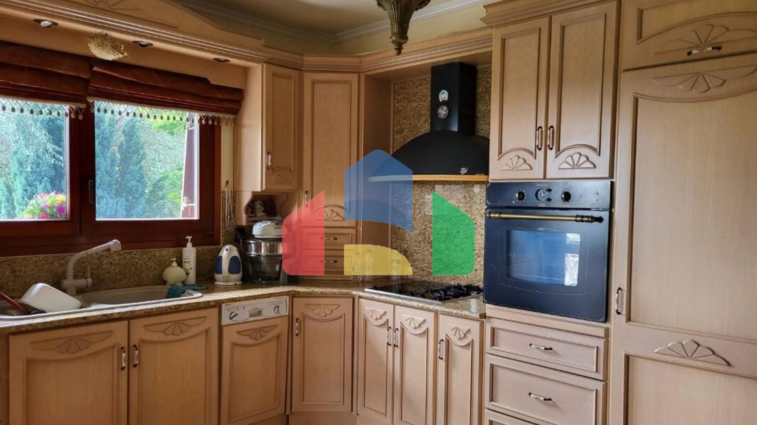 Продаж - Вілла 350 m² Північна Греція