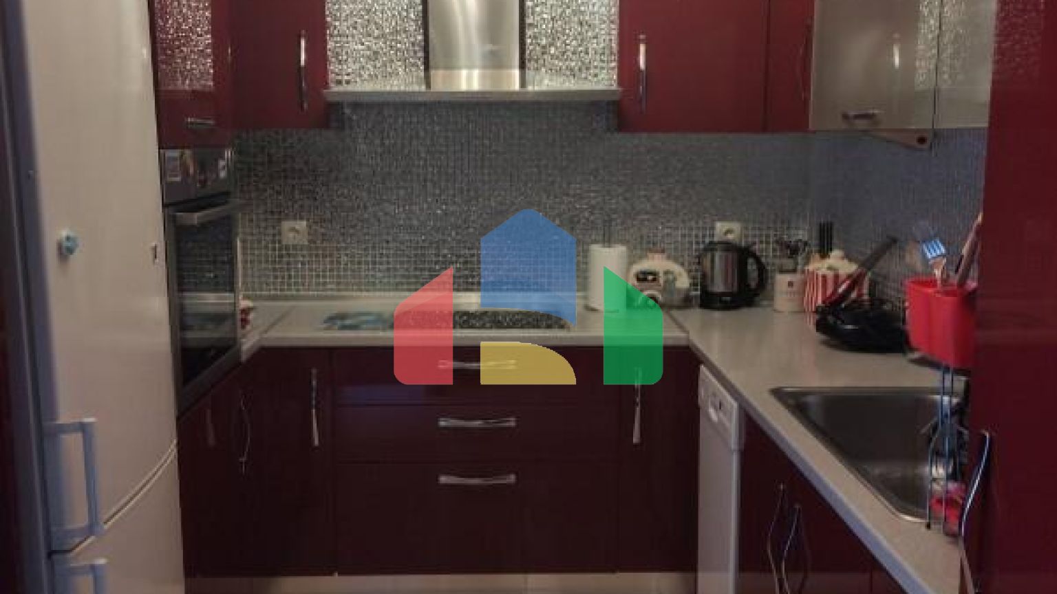 Продаж - Квартира 100 m² Фракія