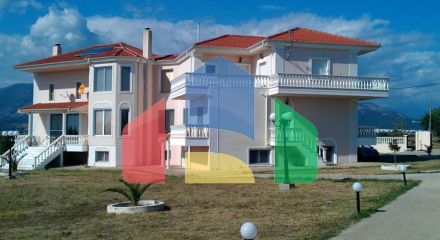 Продажа - Вилла 300 m² Фракия