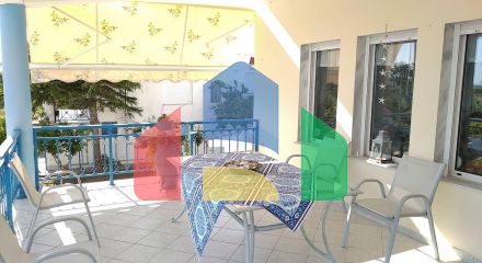 Продаж - Котедж 225 m² Фракія