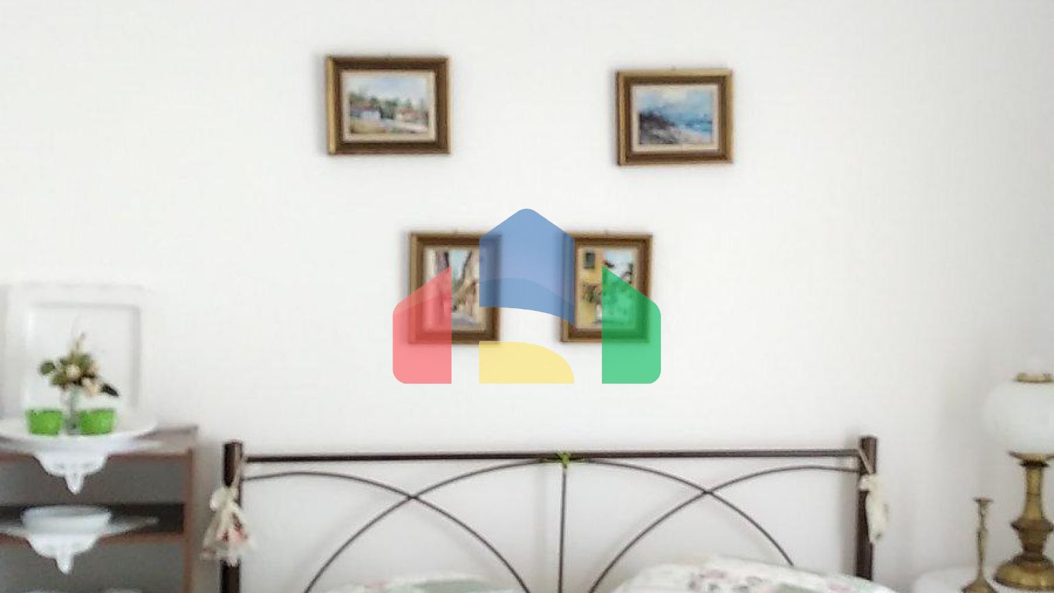 Продаж - Котедж 225 m² Фракія