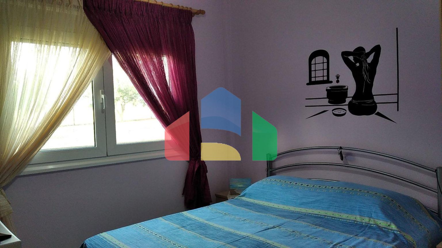 Продаж - Котедж 225 m² Фракія