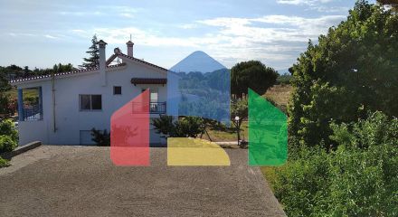 Продаж - Котедж 225 m² Фракія