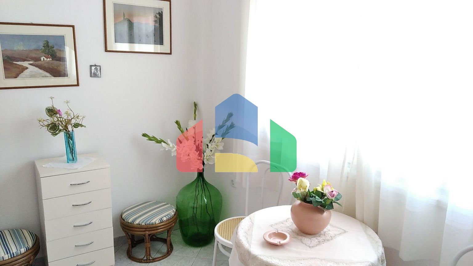 Продаж - Котедж 225 m² Фракія