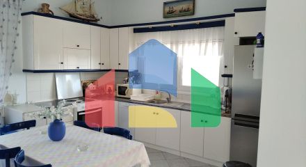 Продаж - Котедж 225 m² Фракія