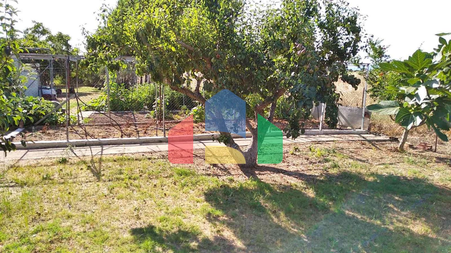 Продаж - Котедж 225 m² Фракія