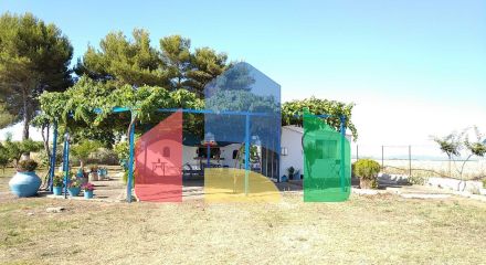 Продаж - Котедж 225 m² Фракія