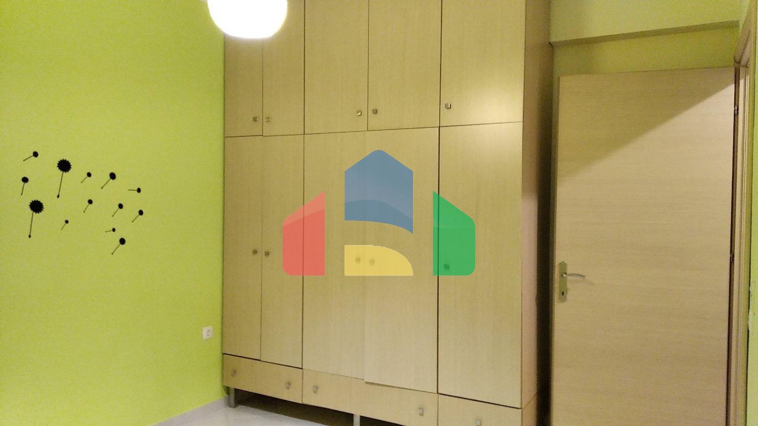 Продаж - Котедж 225 m² Фракія