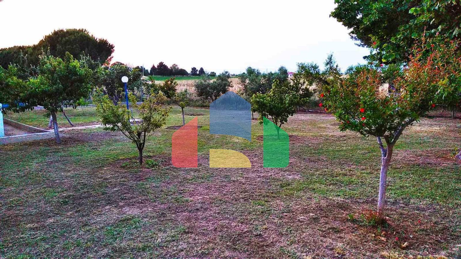 Продаж - Котедж 225 m² Фракія