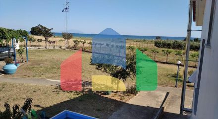 Продаж - Котедж 225 m² Фракія