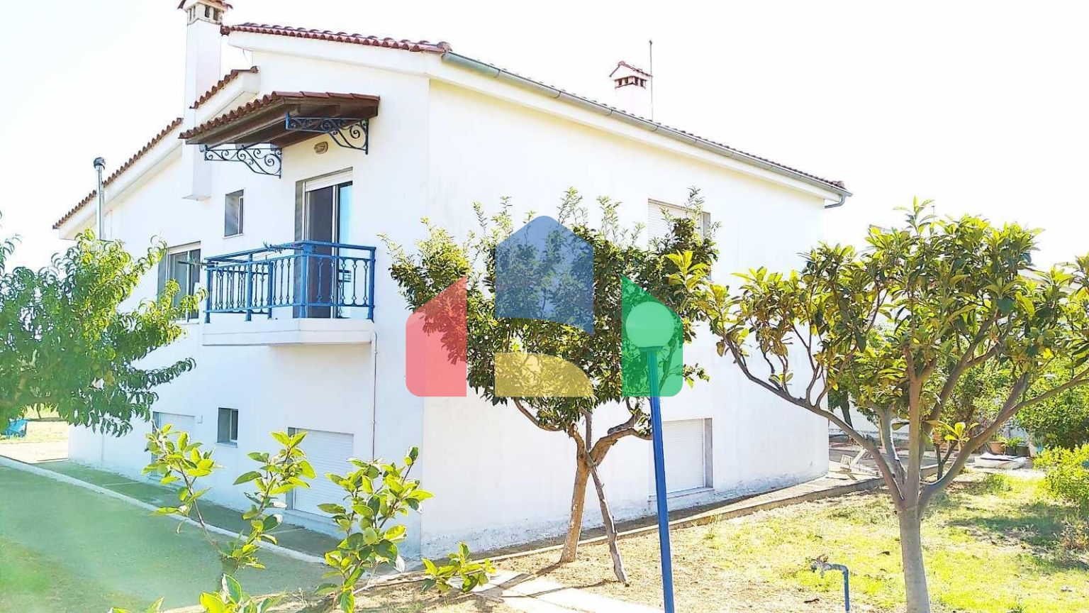 Продаж - Котедж 225 m² Фракія