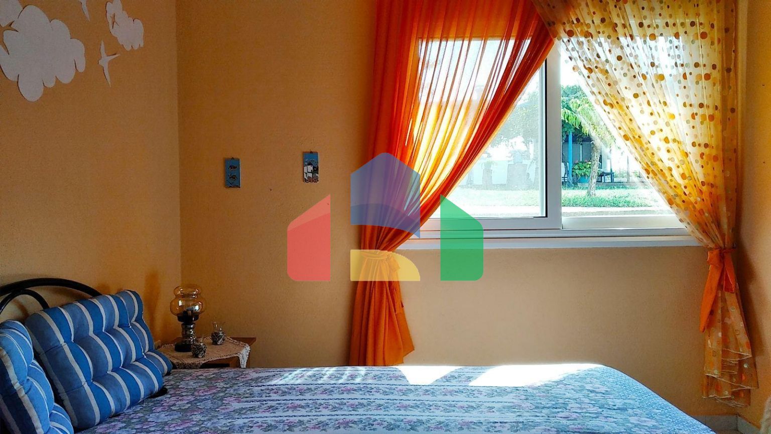 Продаж - Котедж 225 m² Фракія