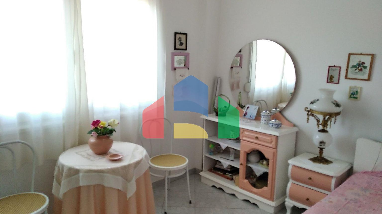 Продаж - Котедж 225 m² Фракія