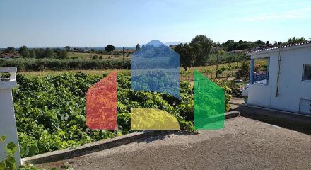 Продаж - Котедж 225 m² Фракія