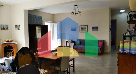 Продаж - Котедж 225 m² Фракія