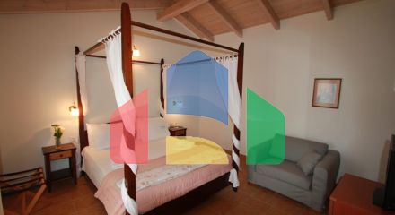 Продажа - Гостиница 840 m² на Ионических островах