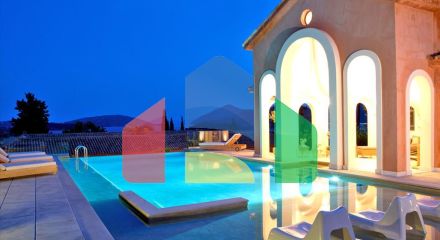 Продаж - Вілла 656 m² на Іонічних островах