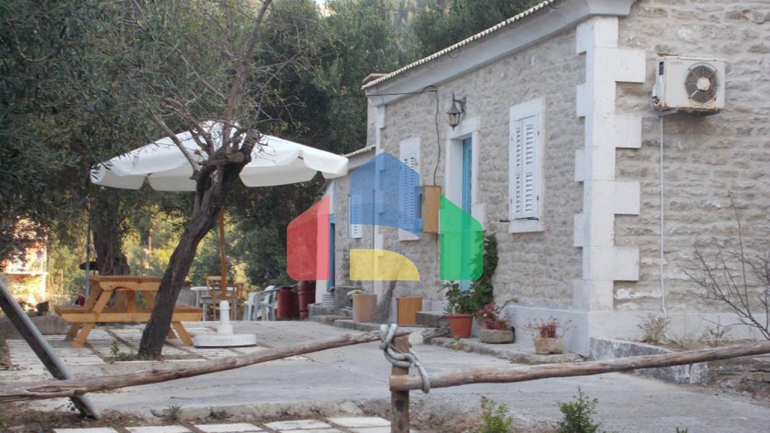 Продаж - Котедж 92 m² на Іонічних островах