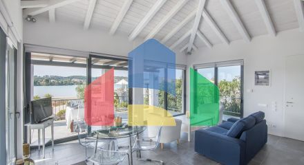 Продаж - Котедж 136 m² в Східний Пелопоннес - Ерміоніда