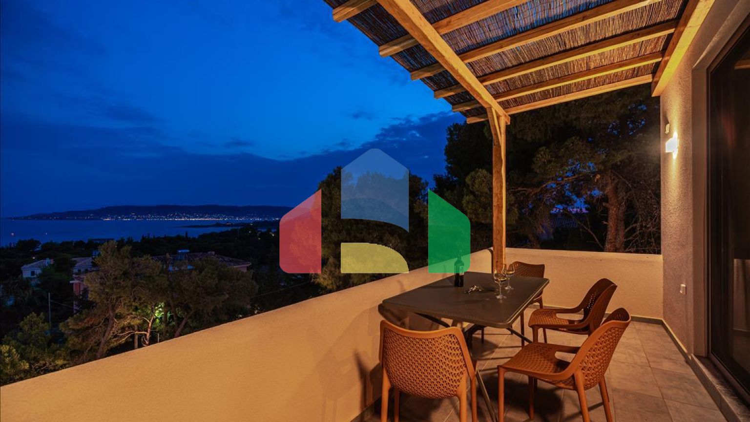 Продажа - Вилла 170 m² на Восточном Пелопоннесе - Ермионида