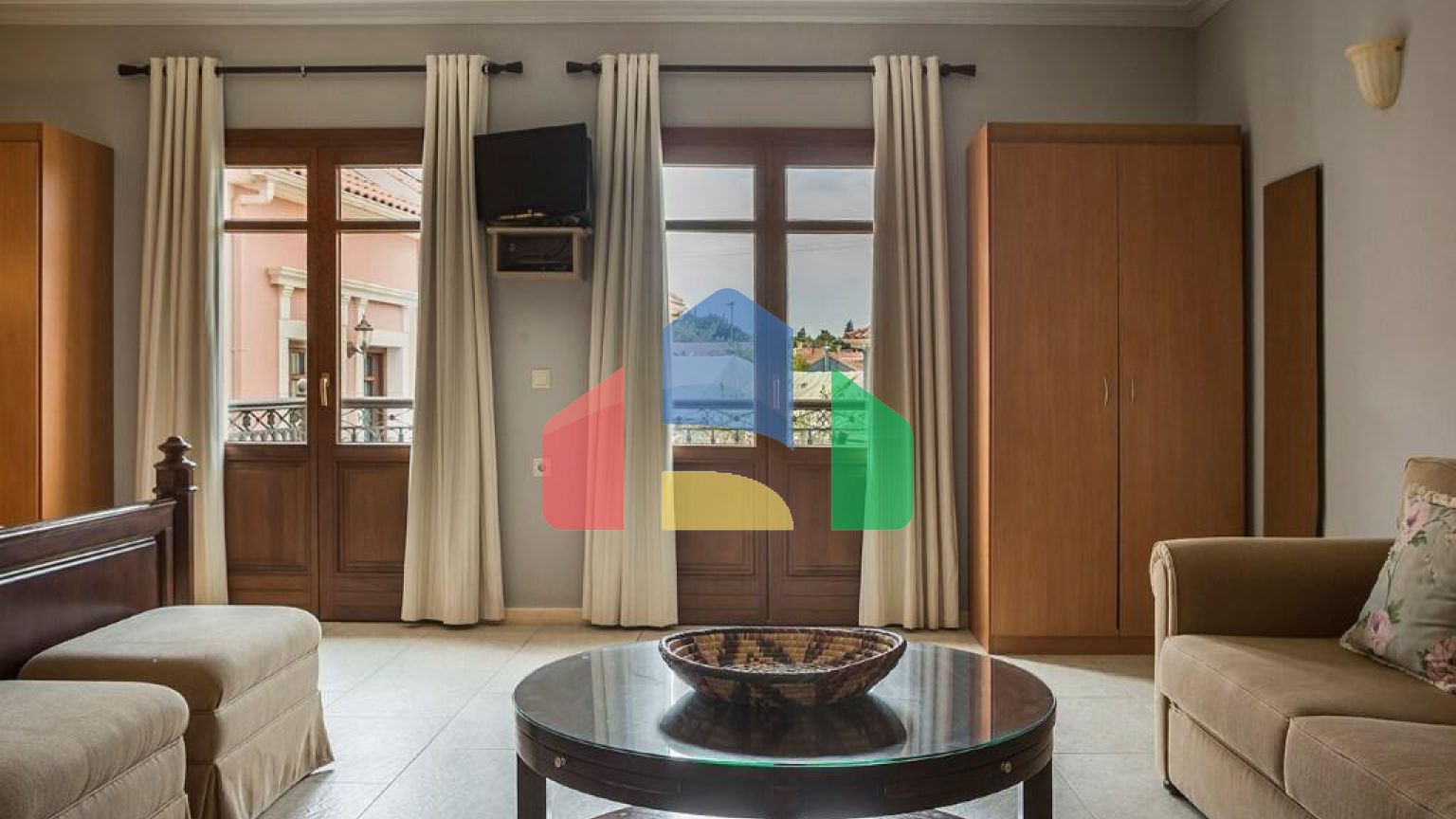 Продаж - Готель 1400 m² на Кефалонія