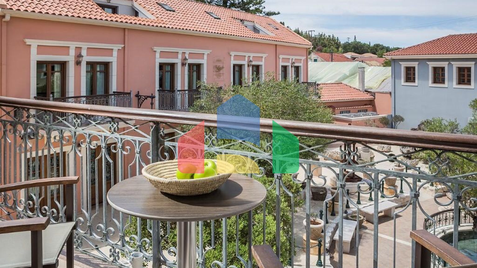 Продаж - Готель 1400 m² на Кефалонія