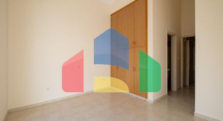 Продаж - Котедж 93 m² В Пафосе