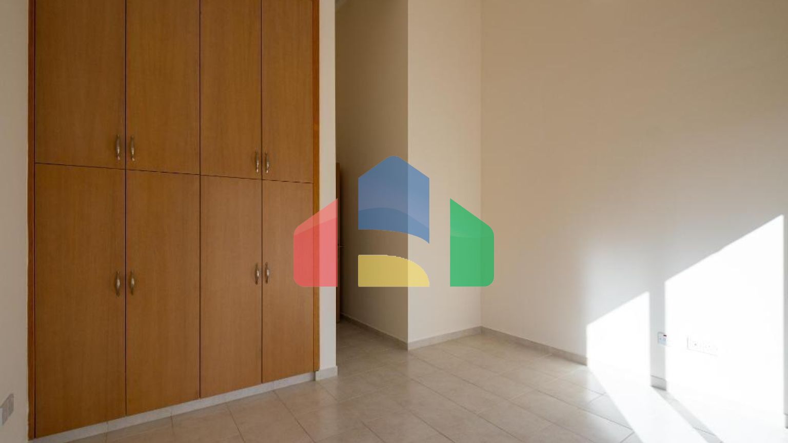 Продаж - Котедж 93 m² В Пафосе