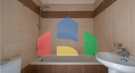 Продаж - Котедж 93 m² В Пафосе