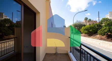 Продаж - Котедж 93 m² В Пафосе