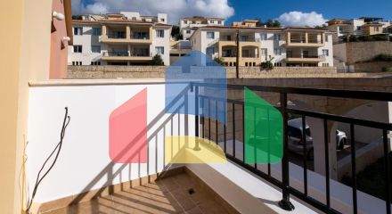 Продаж - Котедж 93 m² В Пафосе