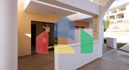 Продаж - Котедж 93 m² В Пафосе