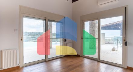 Продажа - Коттедж 220 m² в Пафосе